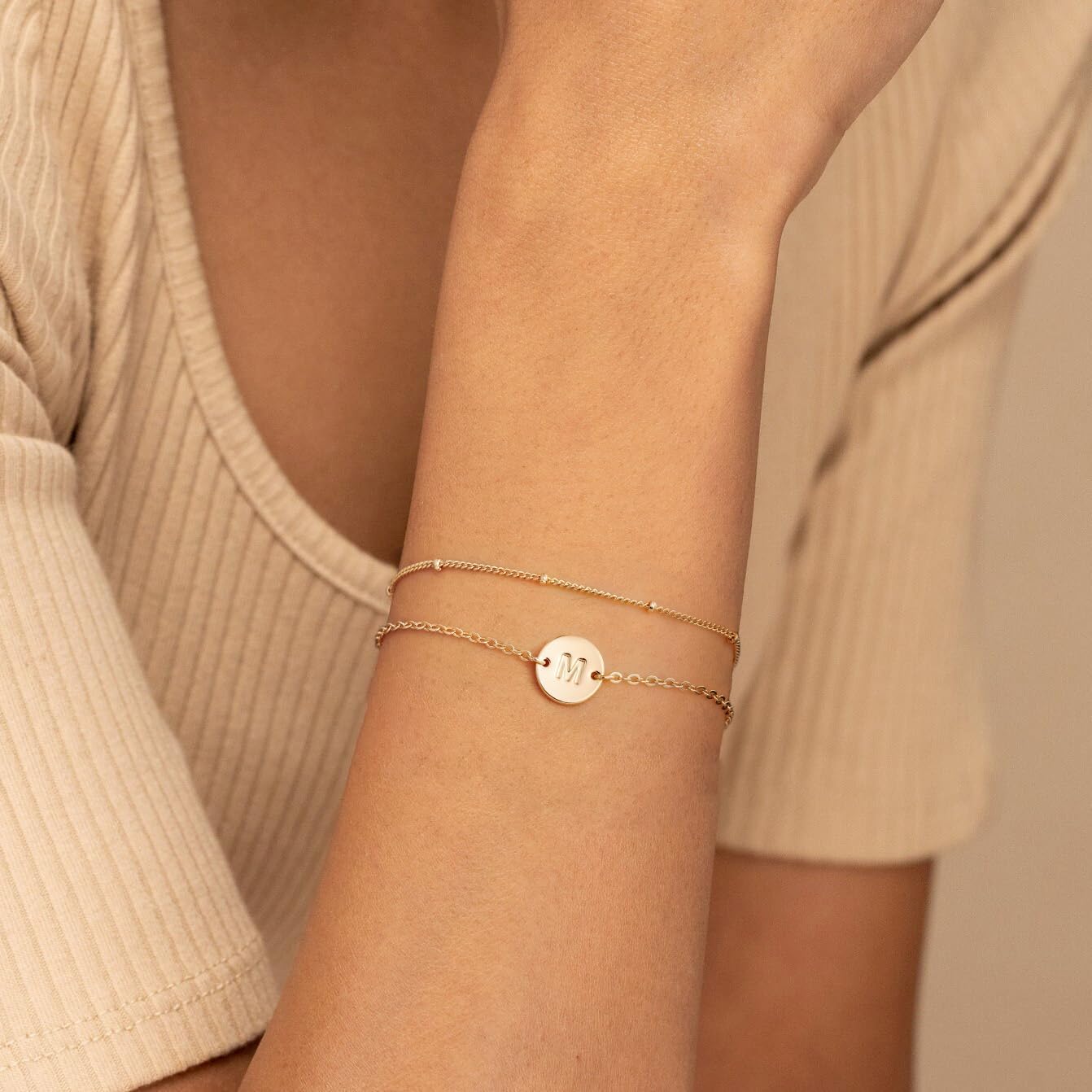Gold Bracelets for Women Girls Valentines Day Gifts, Dainty 18K Gold Plated Disc Monogram Letter A-Z Initial Bracelets for Women Trendy Personalized Letter Bracelet Valentines Day Gifts for Her